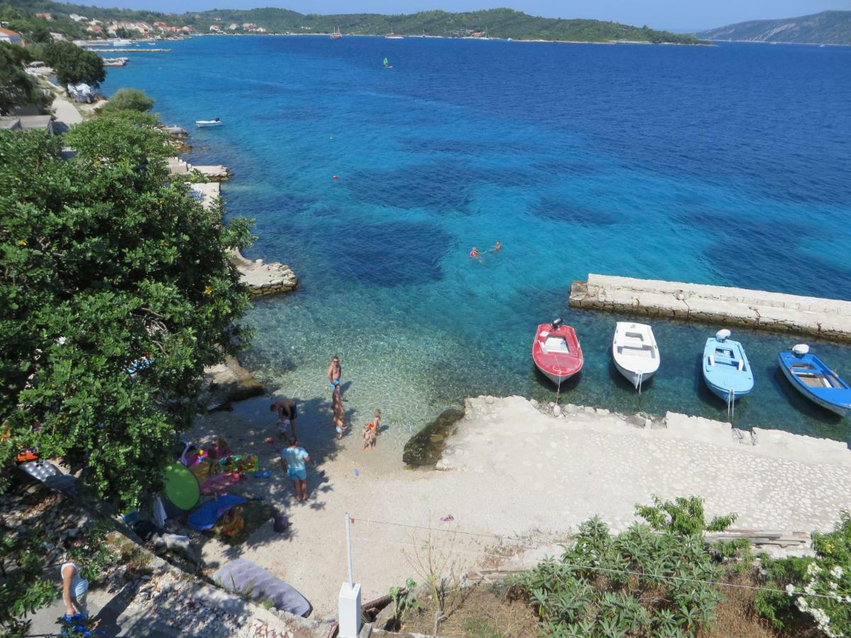I&J Relaxing Beach Apartments Račišće Extérieur photo